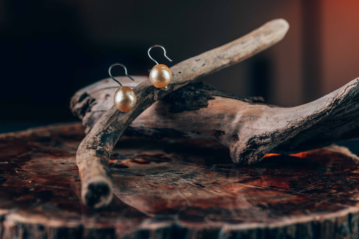 earrings, saltwater pearls (gold), white gold