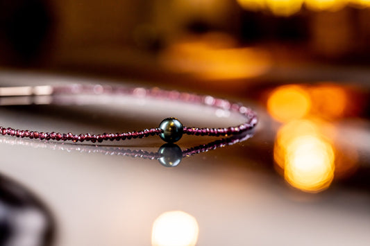 necklace, garnet, tahitian pearl, yellow gold